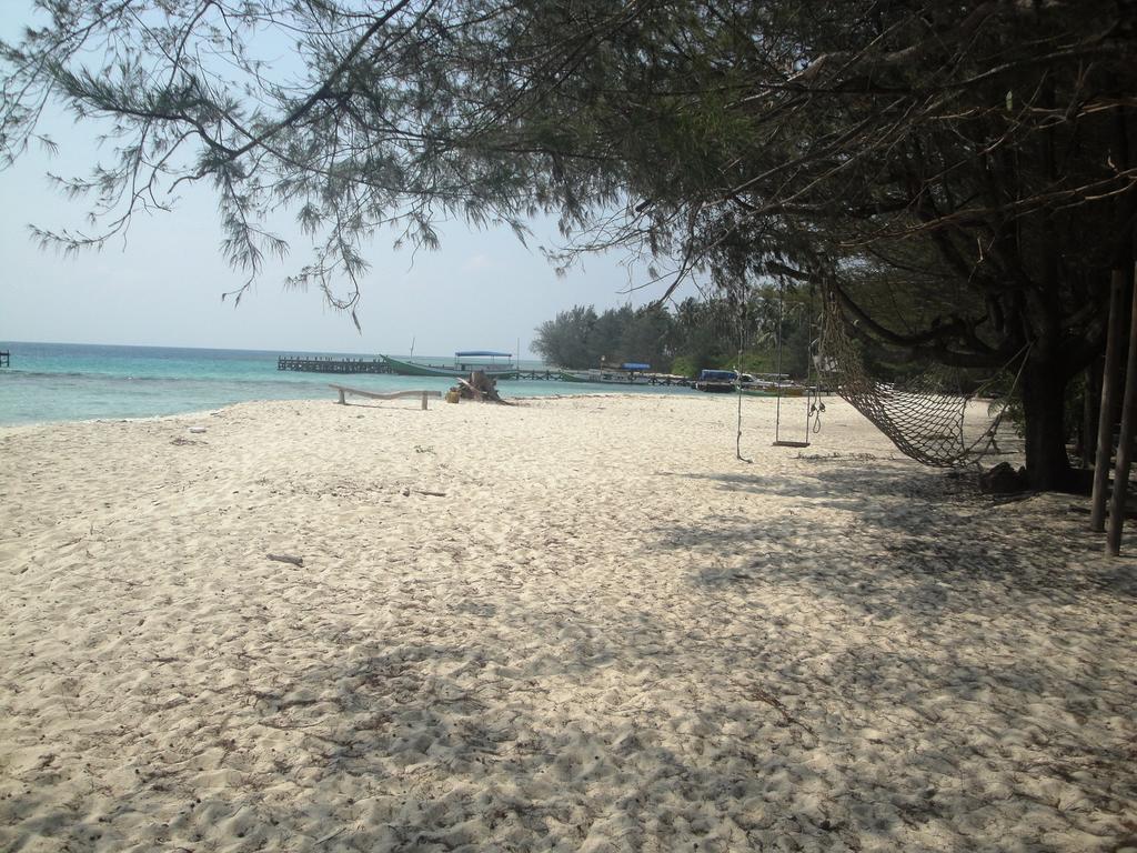 Menjangan Resort Karimunjawa-Inseln Zimmer foto